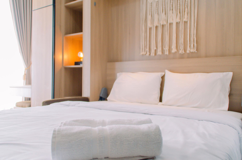 Nice and Fancy Studio at Transpark Bintaro Apartment By Travelio, South Tangerang