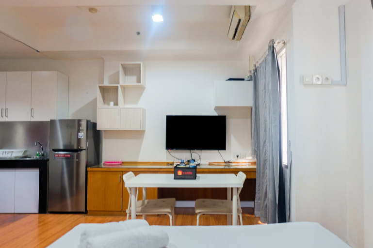 Prime Location Sudirman Park Studio Apartment By Travelio, Central Jakarta