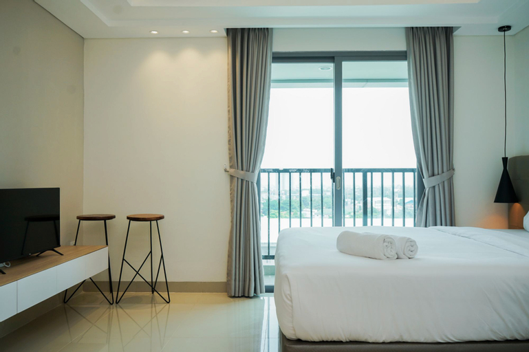 Bedroom 2, Comfy and Minimalist Studio at Embarcadero Bintaro Apartment By Travelio, South Tangerang
