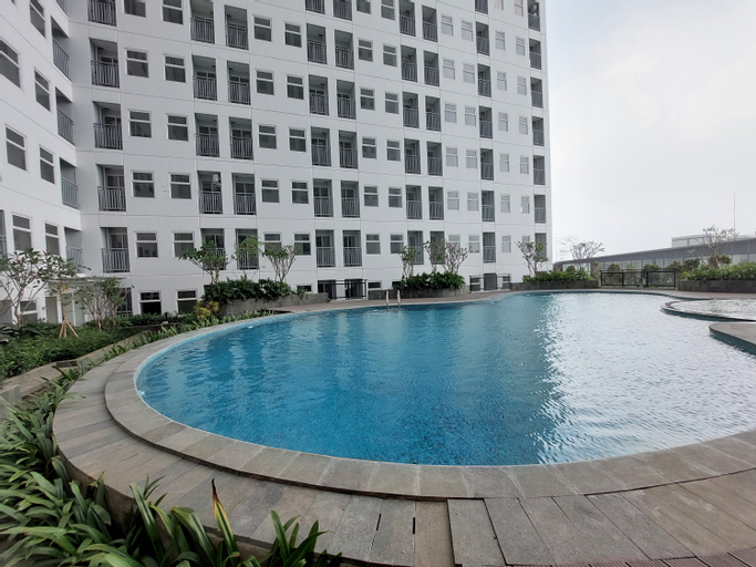Sport & Beauty 5, Comfy and Minimalist Studio Room at Serpong Garden Apartment By Travelio, Tangerang