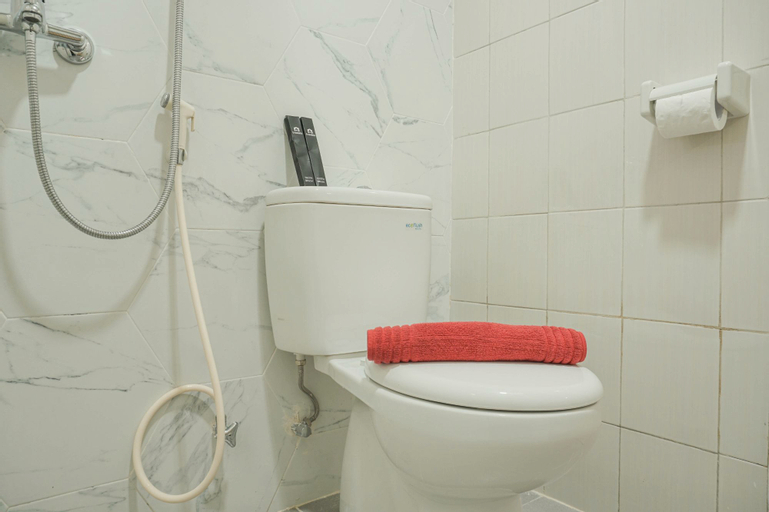 Bedroom 3, Quiet Studio Room Signature Park Grande Apartment By Travelio, South Jakarta