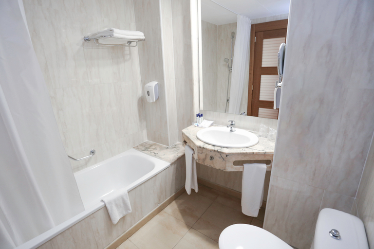 Bathroom 5, Alegria Florida Park, Barcelona