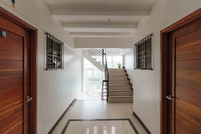 Public Area 2, Reddoorz Near Mckinley Hill Taguig, Taguig