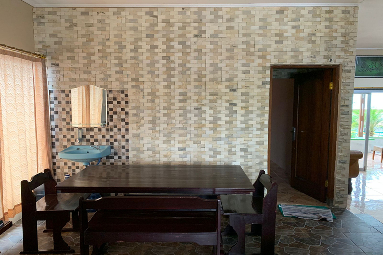 Dining Room 5, Villa Keluarga Matahari, Karanganyar