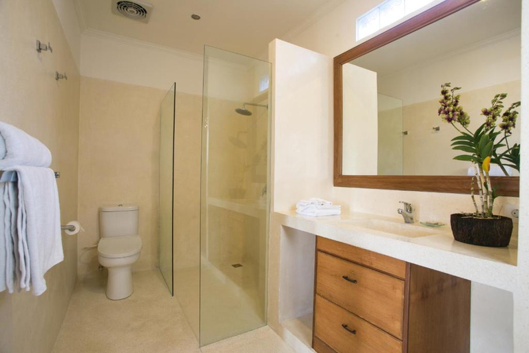 Bathroom 2, Pesantian Villa and Warung, Gianyar