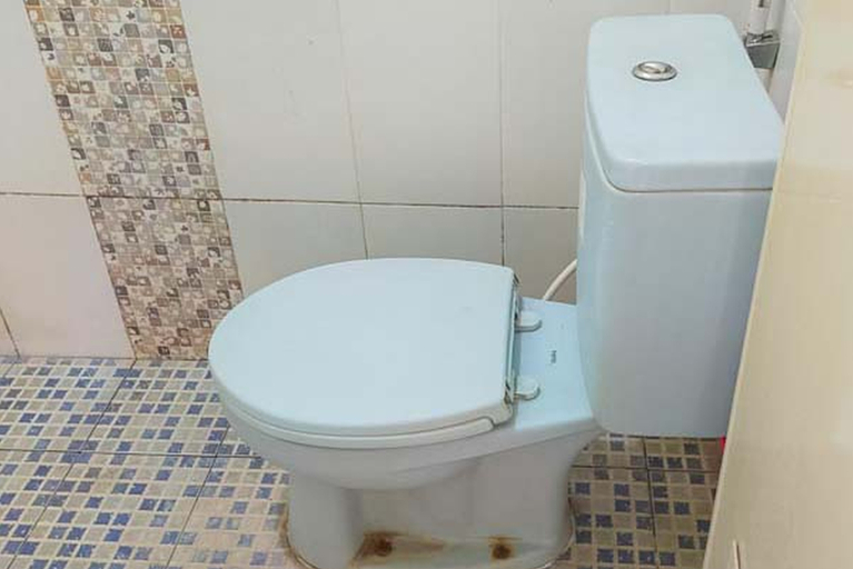 Bathroom, Kostawira Syariah Bintaro Mitra RedDoorz, South Tangerang