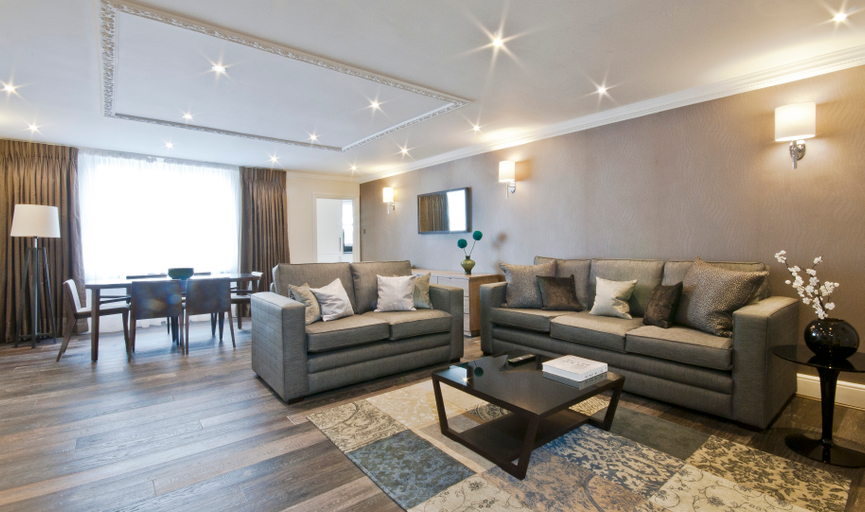 Public Area 3, Queensgate Court, London