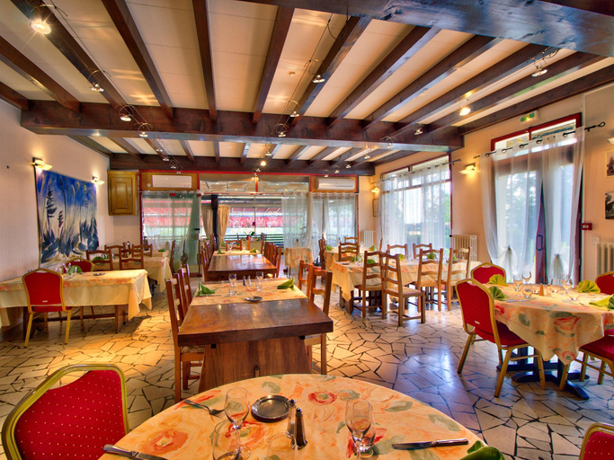 Food & Drinks 4, Logis Chalet Du Mont Roland, Jura