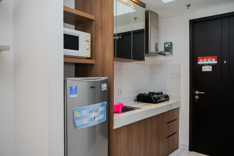 Others 3, Minimalist and Warm Studio Casa De Parco Apartment By Travelio, Tangerang