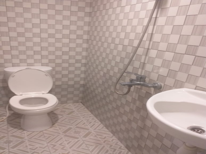 Bathroom 4, Penginapan Anak Raja - Sampit Syariah, East Kotawaringin
