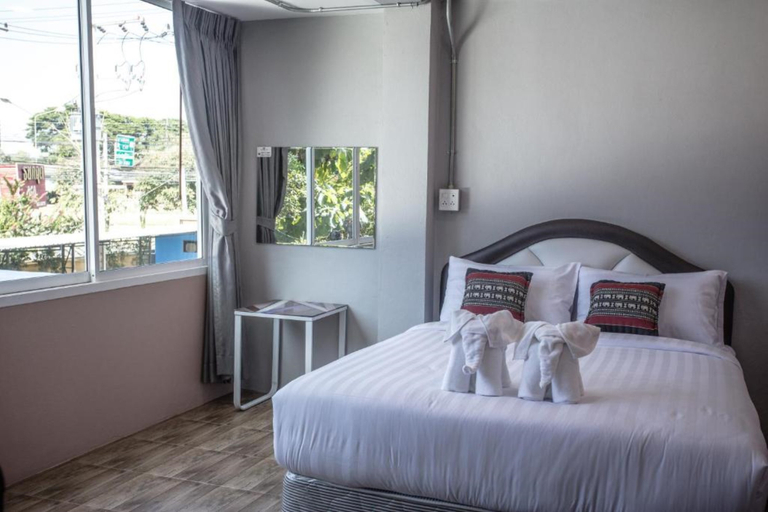 Bedroom 4, Baan Chang Hotel & Coffee House, Muang Tak