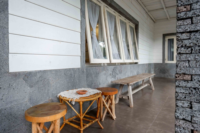 Exterior & Views 5, RedDoorz near XT Square 4, Yogyakarta