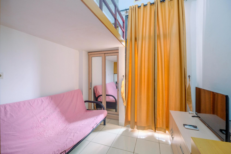 Comfortable and Cozy Living Studio Room Apartment at Dave By Travelio, Depok
