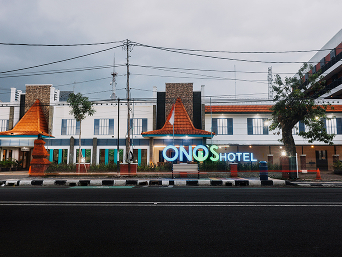 Exterior & Views 1, Onos Hotel (Formerly SIdodadi Hotel), Cirebon