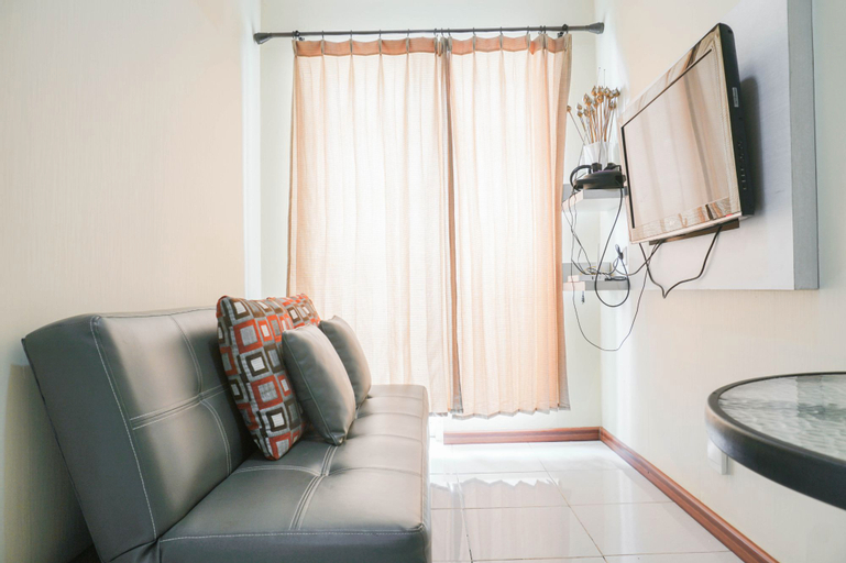 Comfy and Nice 1BR at Belmont Residence Puri Apartment By Travelio, Jakarta Barat