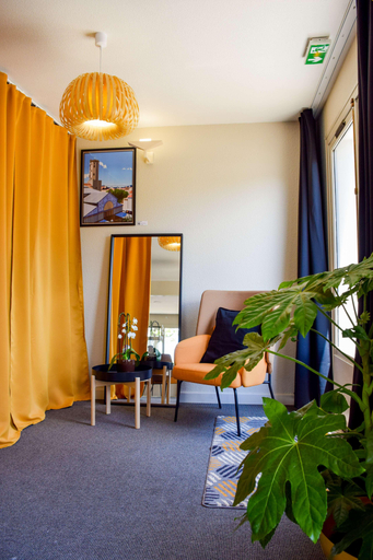 Public Area 2, Hotel Campanile Millau, Aveyron