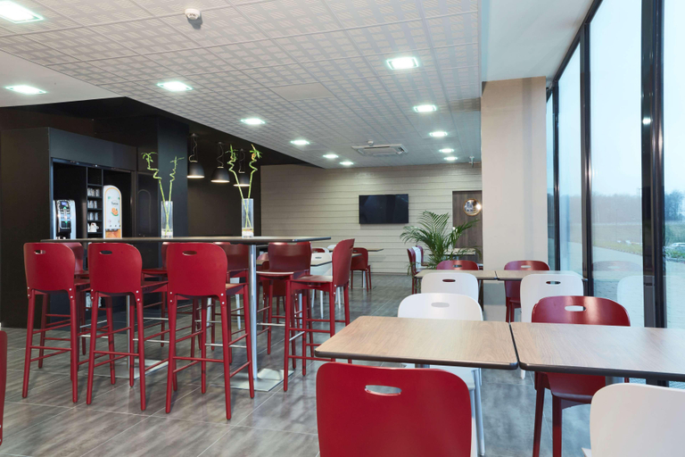 Public Area 2, Hotel Campanile Millau, Aveyron