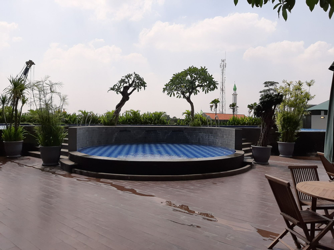 Sport & Beauty 2, Comfortable Parkland Avenue 2BR Apartment By Travelio, South Tangerang