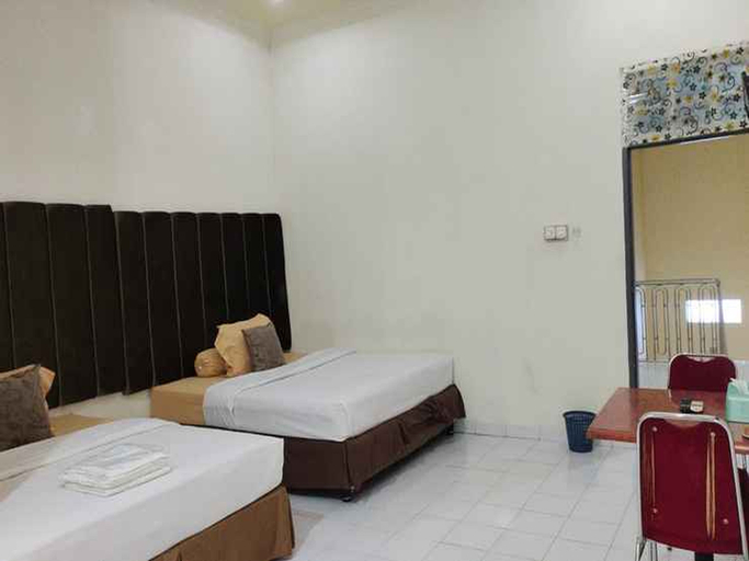 Bedroom 3, Hotel Grand Rofina, Sinjai