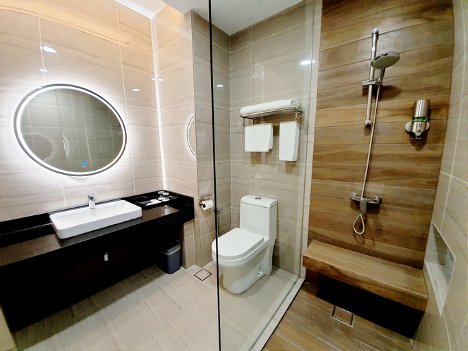 Bathroom 6