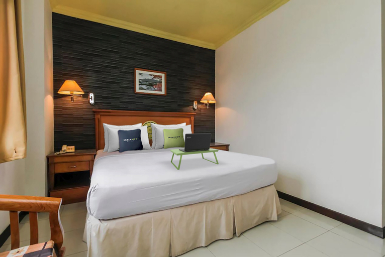 Bedroom 4, Urbanview by Millenium Hotel, Pangkalpinang