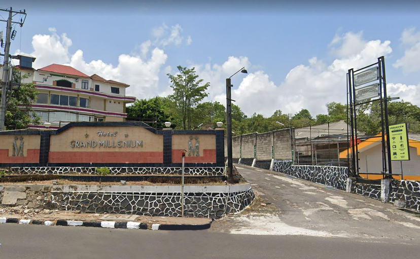 Exterior & Views 2, Urbanview by Millenium Hotel, Pangkalpinang