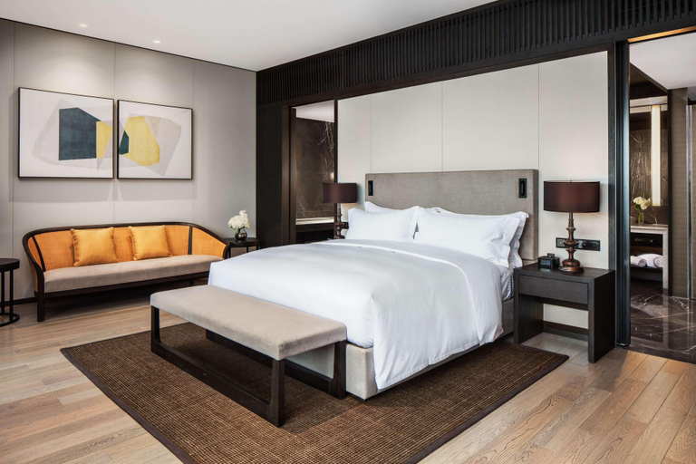 Bedroom 3, Hilton Ningbo Dongqian Lake, Ningbo