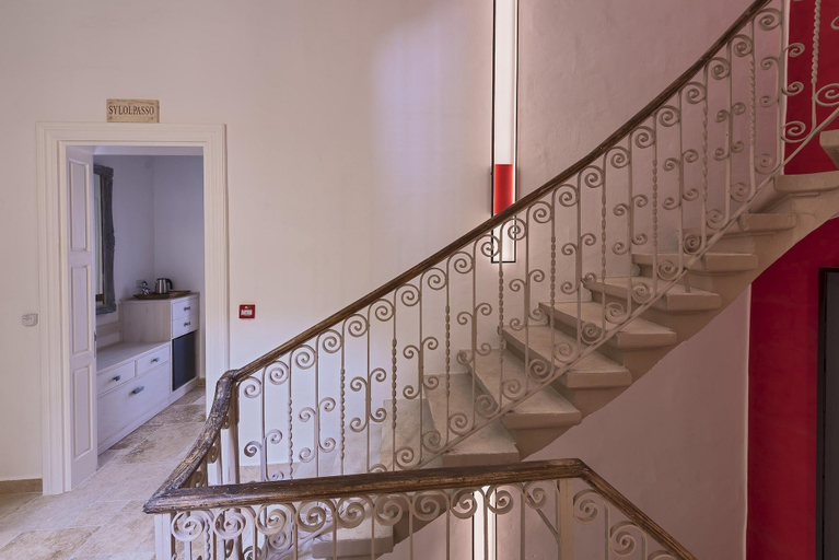 Public Area 3, The Snop House