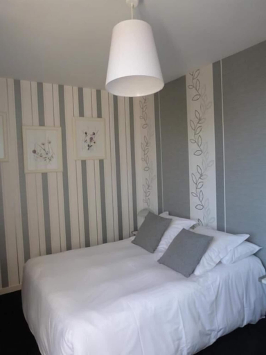 Bedroom 4, Logis Hôtel des Grands Vins, Rhône