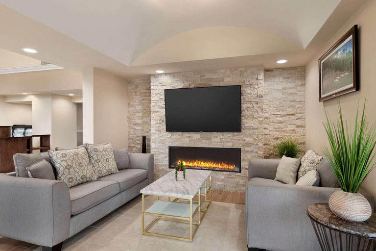 Public Area 2, Garner Hotel AUGUSTA WEST by IHG, Richmond