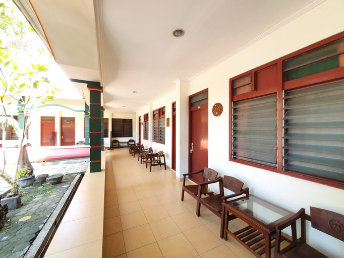 Others, Hotel Air Mancur (Syariah), Kudus
