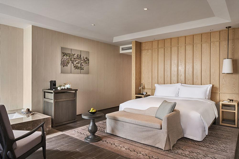 Bedroom 16