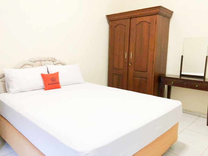 Bedroom 1, KoolKost @ Raya Ngagel (Minimum Stay 30 Nights) (tutup permanen), Surabaya