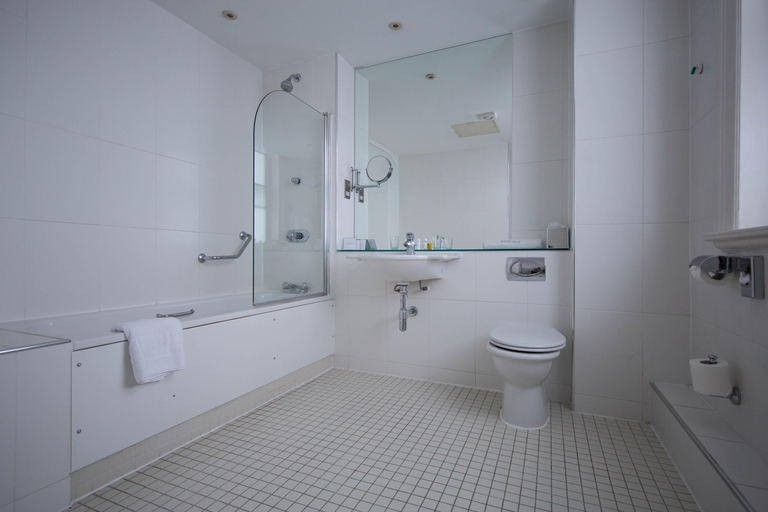 Bathroom 4, The Met Hotel Leeds, Leeds