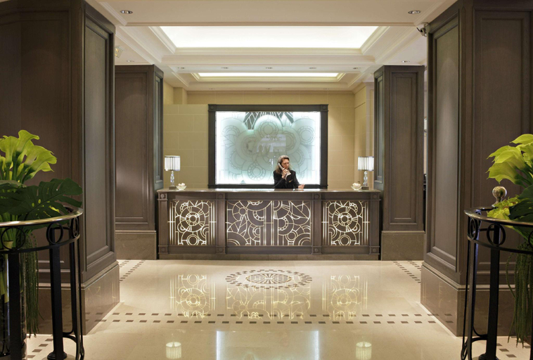 Public Area 5, Hôtel Château Frontenac, Paris