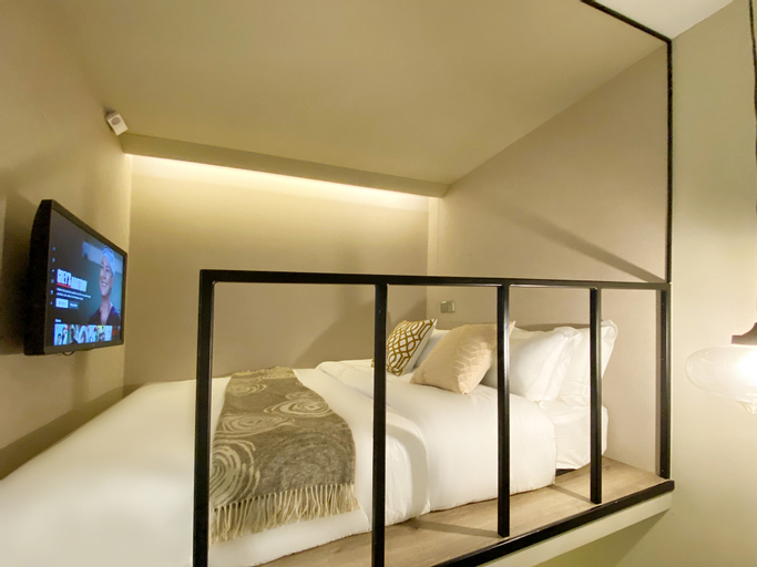 Bedroom 12