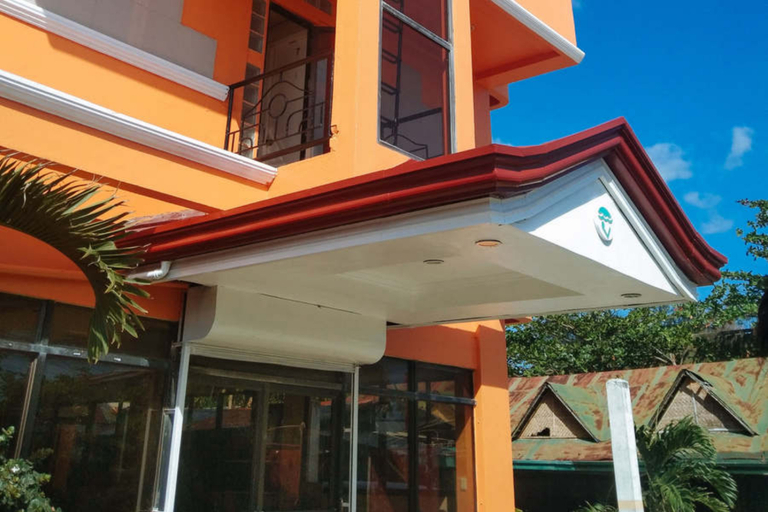 Exterior & Views 2, RedDoorz @ Amora Villa Apartelle , Iloilo City