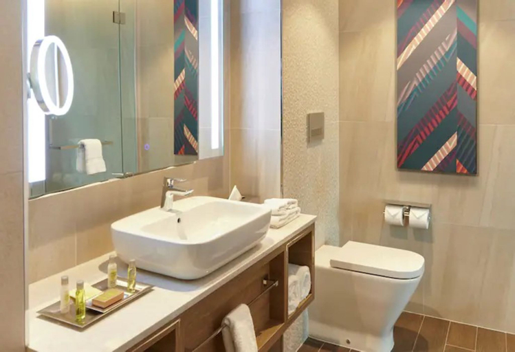 Bathroom 13