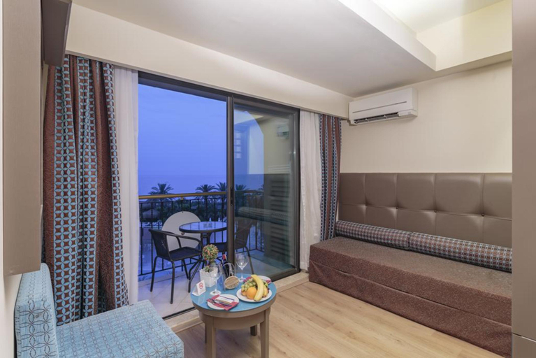 Bedroom 4, Lago Hotel, Manavgat