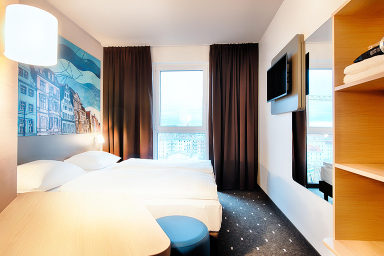 Bedroom 4, B&B Hotel Rostock City-West, Rostock