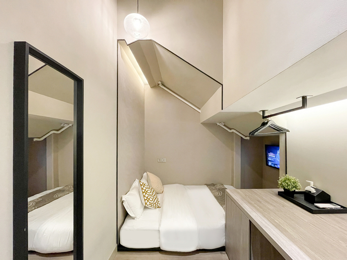 Bedroom 13
