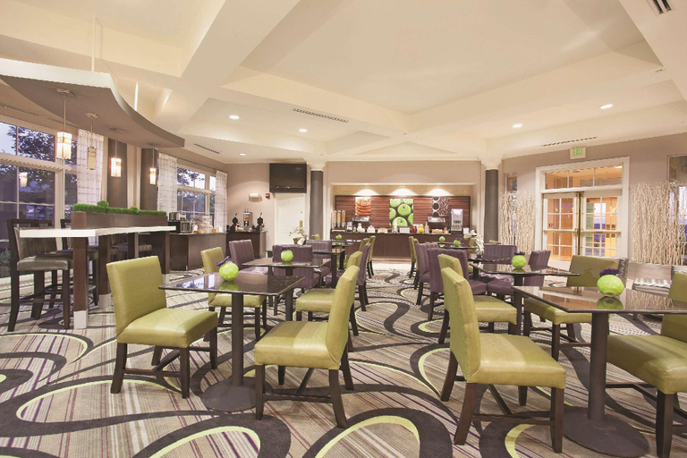Food & Drinks, La Quinta Inn & Suites Pueblo, Pueblo