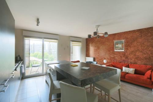 Lounge T3# garedeTours #standing, Indre-et-Loire