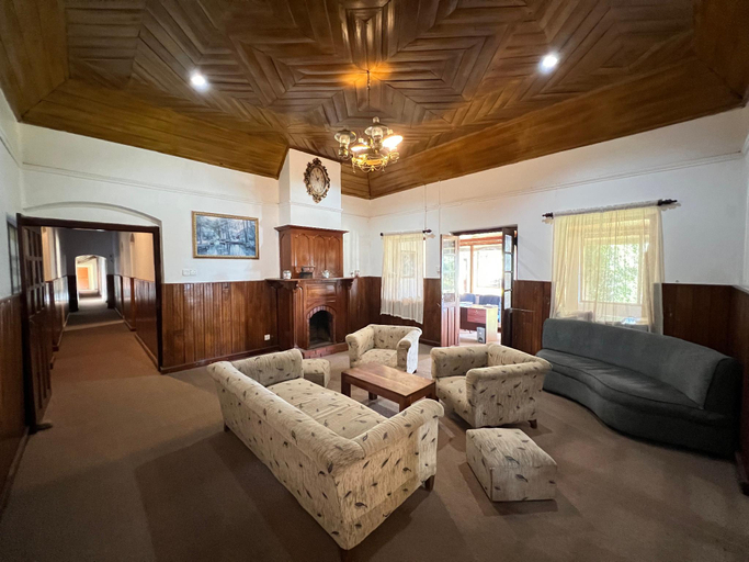 Public Area 2, Tea Bush Hotel, Nuwara Eliya