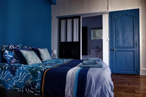 Appartement complet 6 personnes 80m2 , Centre Ville de Beaune avec parking, Côte-d'Or