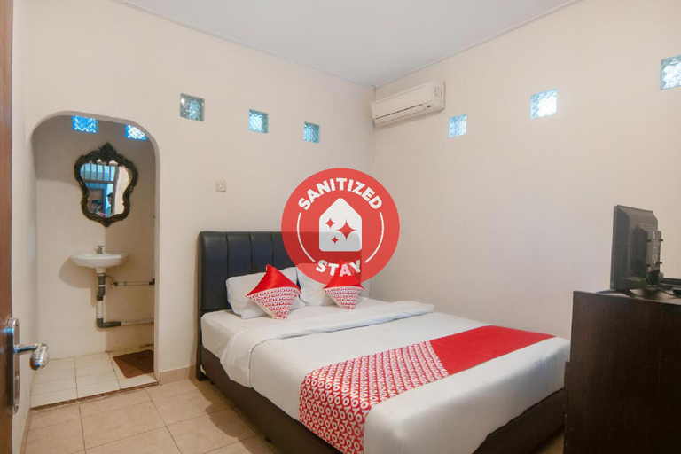 Bedroom 2, OYO 2256 Danysa Guesthouse Syariah, Jakarta Selatan