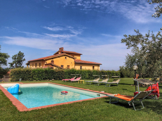 Charming Holiday Home in Tuscany with Swimming  Pool, Arezzo