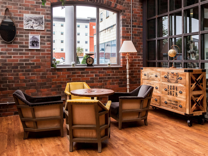 Public Area 5, Novotel Cardiff Centre, Cardiff