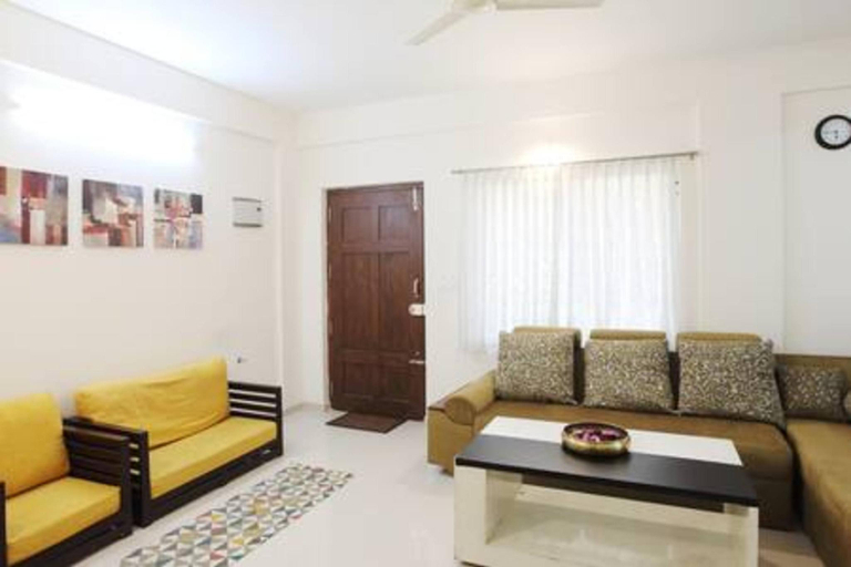 Public Area, Qualtems Guest House, Bangalore
