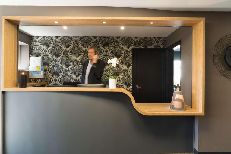 Public Area 2, The Originals Boutique, Hôtel Spa Le Triton, Roscoff, Finistère